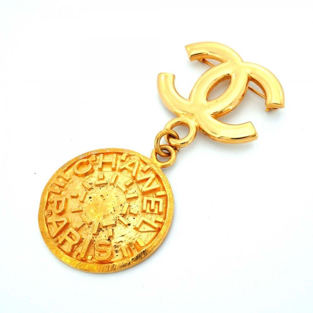 CHANEL Authentic Gold Logo Brooch - Picture 2 of 7
